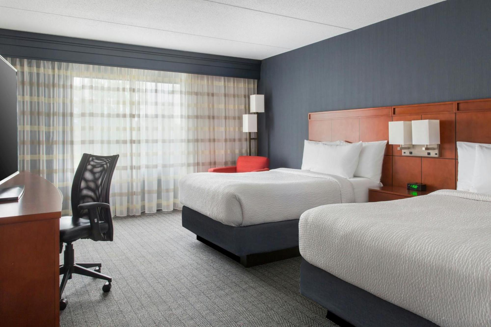 Courtyard By Marriott Buffalo Amherst/University Екстериор снимка