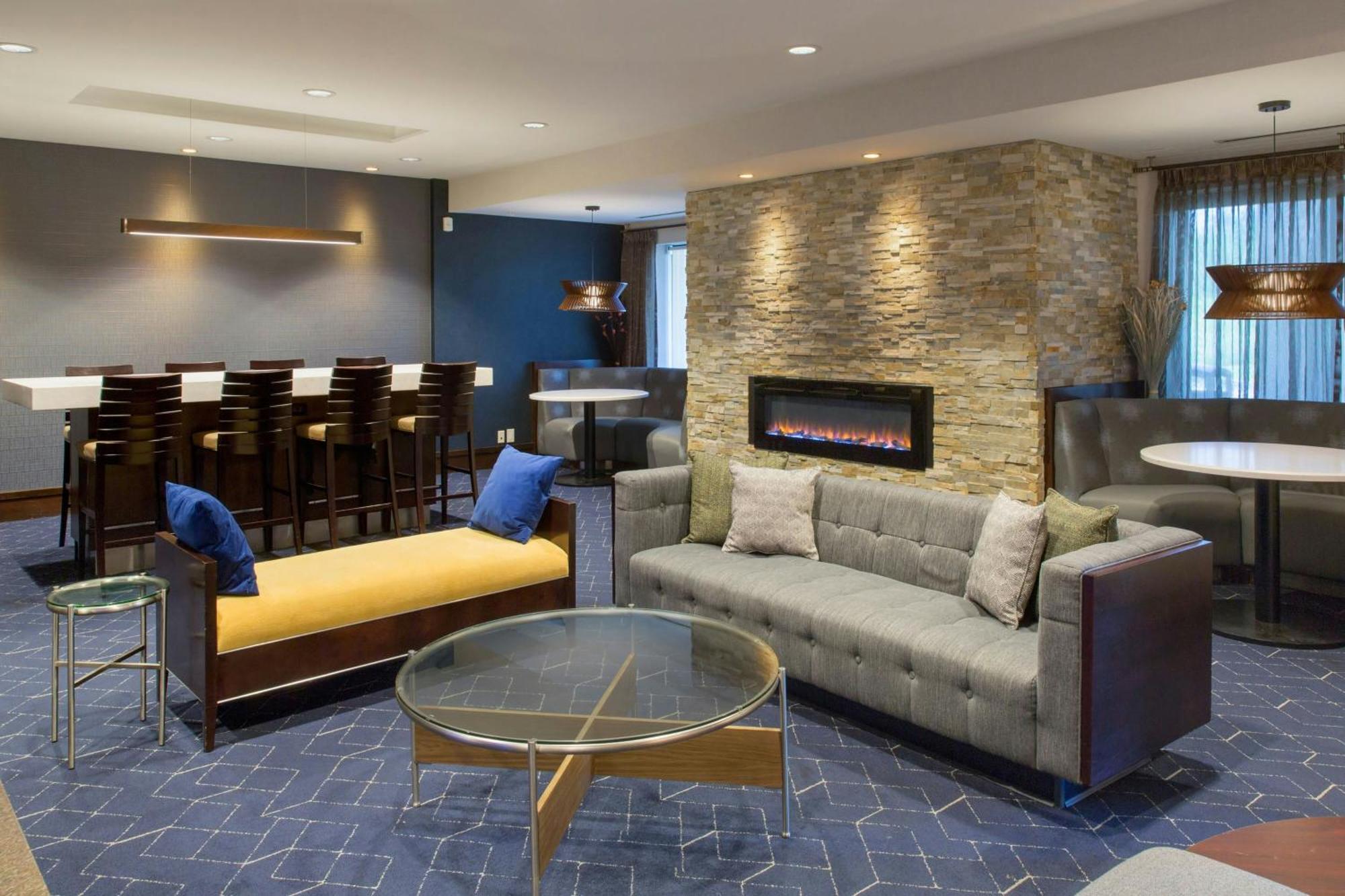 Courtyard By Marriott Buffalo Amherst/University Екстериор снимка