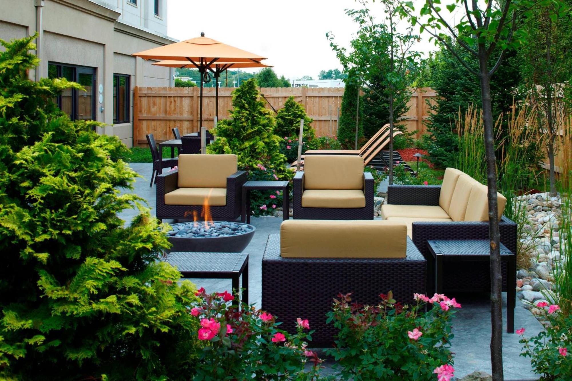 Courtyard By Marriott Buffalo Amherst/University Екстериор снимка